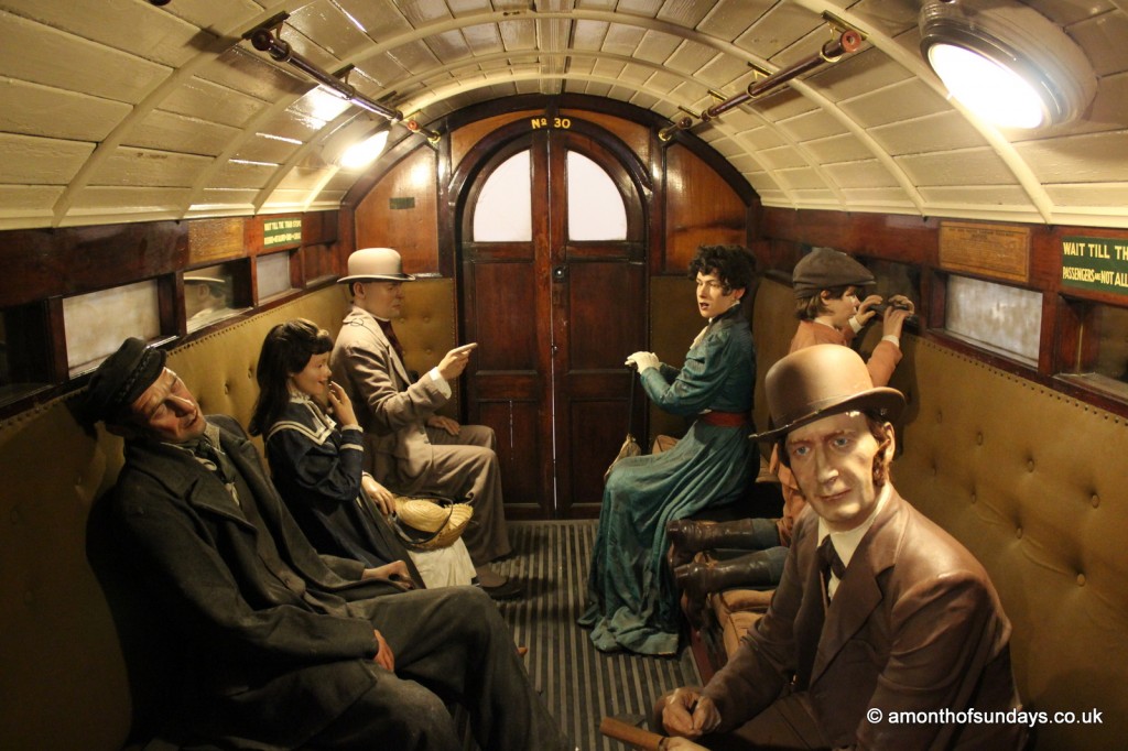 Wooden tube carriage